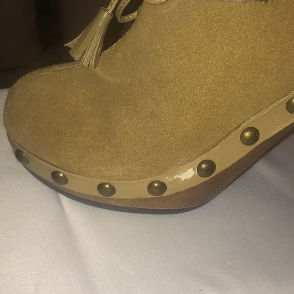 Colin Stuart Tan/Faux Fur Trimmed Ankle Boots - Picture 7 of 8